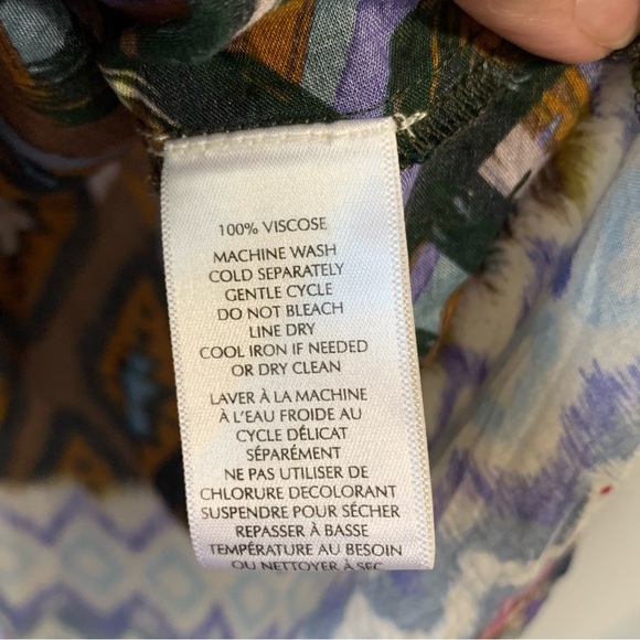 Beachlunchlounge Aztec multi color and pattern tunic top. Size L - Picture 6 of 9
